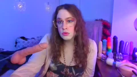 Snapshot of mxsissycharlotte chatting on 03/16/26, 01:00 Mx Charlotte online show from 03/16/26, 01:00