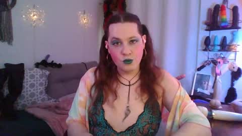 Snapshot of mxsissycharlotte chatting on 06/08/26, 04:51 Mx Charlotte online show from 06/08/26, 04:51
