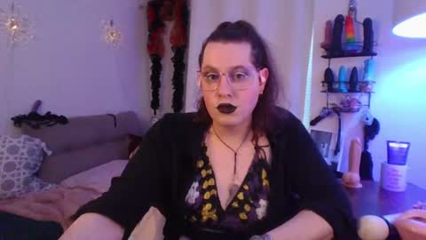 Snapshot of mxsissycharlotte chatting on 06/16/26, 07:05 Mx Charlotte online show from 06/16/26, 07:05