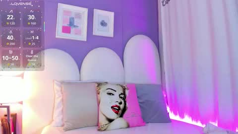 my_aleja_ online show from 11/22/25, 01:32