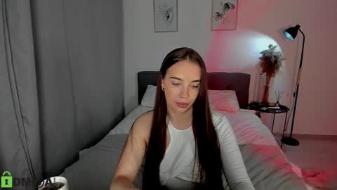 Snapshot of my_coco chatting on 12/16/24, 12:15 katie online show from 12/16/24, 12:15