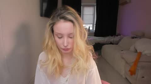 Snapshot of my_dia chatting on 03/05/25, 01:50 Diana online show from 03/05/25, 01:50