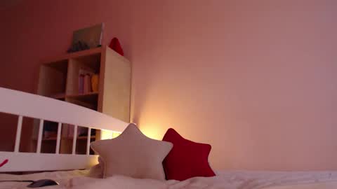 Hannah  welcome  online show from 11/30/25, 07:56