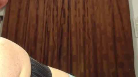 Snapshot of my_kind_of_love chatting on 11/11/25, 08:03 sara i know you love me xoxox online show from 11/11/25, 08:03