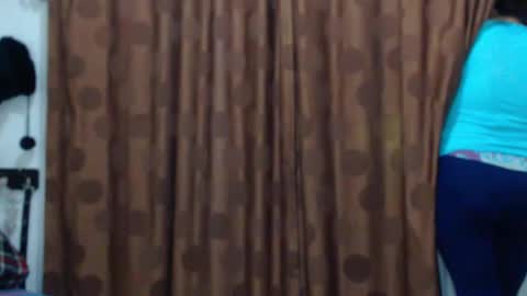     sara      i know you love me xoxox     online show from 01/14/26, 01:11