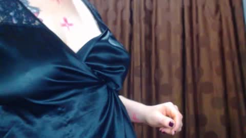     sara      i know you love me xoxox     online show from 01/15/26, 08:56