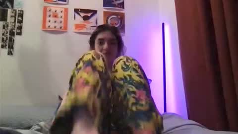 Snapshot of my_kittylily chatting on 02/17/26, 04:42 Lily online show from 02/17/26, 04:42