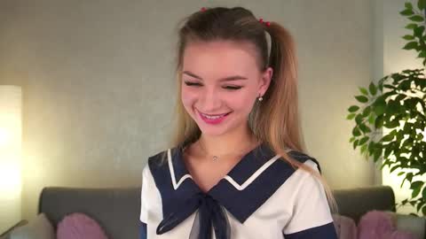 Snapshot of my_little_pollly chatting on 03/04/26, 01:17 Polly online show from 03/04/26, 01:17