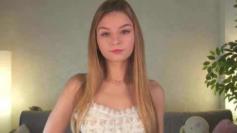 Snapshot of my_little_pollly chatting on 03/31/26, 01:22 Polly online show from 03/31/26, 01:22