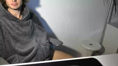 my_lovely_body online show from 10/13/25, 04:29