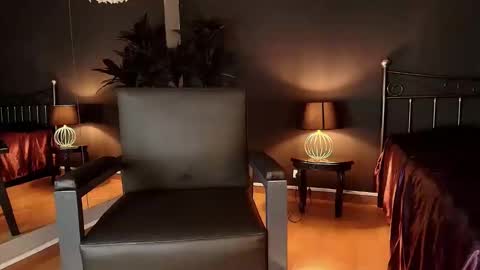 Maite online show from 02/21/25, 03:54