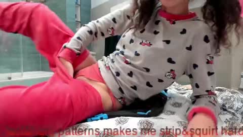 Snapshot of my_moon_light chatting on 01/12/25, 10:12 Jasmine online show from 01/12/25, 10:12