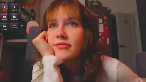 Snapshot of my_parisss chatting on 01/10/25, 05:26  PARIS   online show from 01/10/25, 05:26