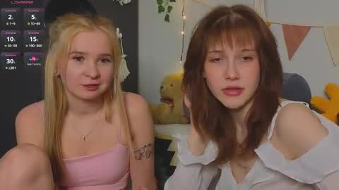 Snapshot of my_parisss chatting on 02/19/25, 06:54  PARIS   online show from 02/19/25, 06:54