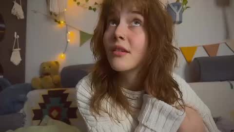 Snapshot of my_parisss chatting on 03/03/25, 08:11  PARIS   online show from 03/03/25, 08:11