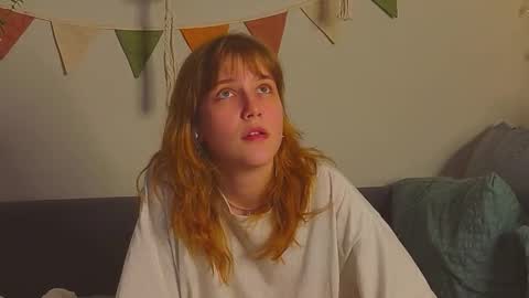 Snapshot of my_parisss chatting on 10/07/25, 10:18  PARIS   online show from 10/07/25, 10:18