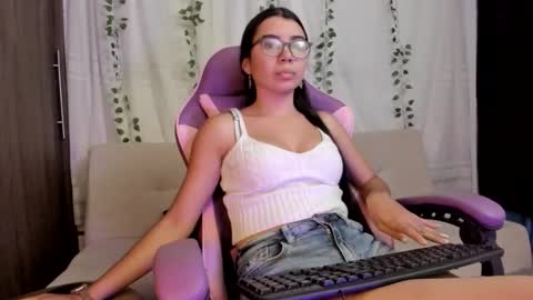 Snapshot of mya_goth chatting on 10/02/25, 02:18 mya and richard online show from 10/02/25, 02:18