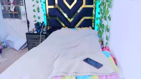 miagosling  NTMU  Dont forget follow me  online show from 09/30/25, 06:35