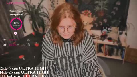 Kate online show from 09/18/25, 10:12