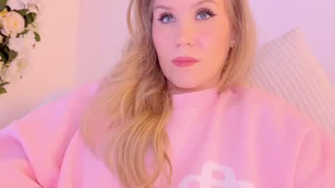 Snapshot of myassistant chatting on 12/29/24, 07:22 Mya-be Yours P online show from 12/29/24, 07:22