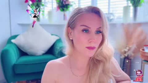 Snapshot of myassistant chatting on 10/22/25, 03:12 Mya-be Yours P online show from 10/22/25, 03:12