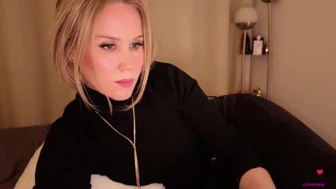 Snapshot of myassistant chatting on 11/16/25, 06:24 Mya-be Yours P online show from 11/16/25, 06:24