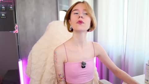 Snapshot of mybabylana chatting on 03/18/26, 07:22 Lana online show from 03/18/26, 07:22