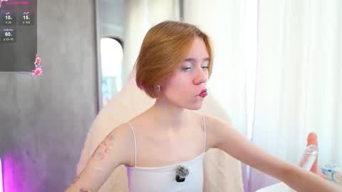 Snapshot of mybabylana chatting on 03/19/26, 07:23 Lana online show from 03/19/26, 07:23