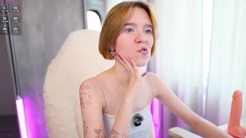 Snapshot of mybabylana chatting on 03/27/26, 07:25 Lana online show from 03/27/26, 07:25