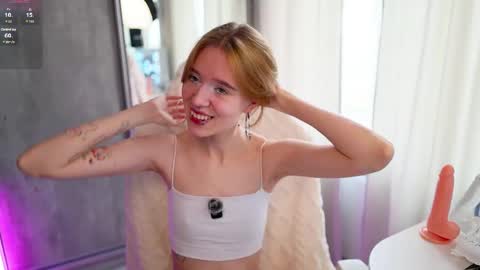 Snapshot of mybabylana chatting on 04/03/26, 07:28 Lana online show from 04/03/26, 07:28