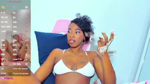 Snapshot of myblackdope_ chatting on 04/18/26, 12:53 Samanta online show from 04/18/26, 12:53