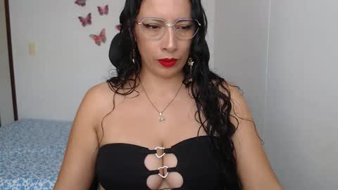 Snapshot of myc_sw_couple chatting on 03/19/26, 04:11 mary and charlie online show from 03/19/26, 04:11