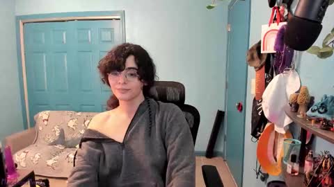 Snapshot of myceliummouse chatting on 03/15/26, 04:07 Grace online show from 03/15/26, 04:07