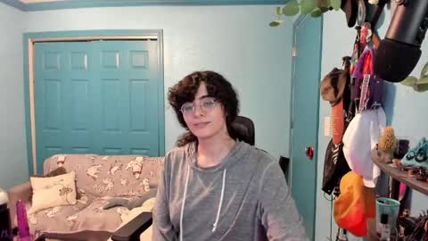 Snapshot of myceliummouse chatting on 04/15/26, 06:37 Grace online show from 04/15/26, 06:37