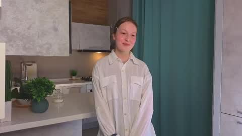 Snapshot of mydenalli chatting on 04/25/26, 06:16 Natali online show from 04/25/26, 06:16