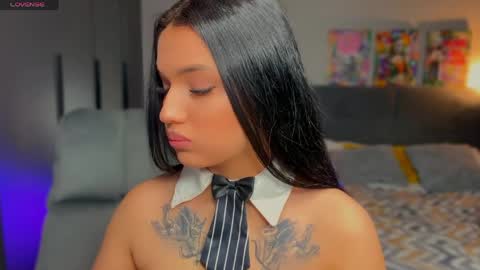 Snapshot of mygoddesshecate chatting on 03/26/26, 05:18 Hecate online show from 03/26/26, 05:18