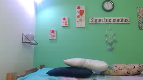 Snapshot of myguardian20angel chatting on 10/05/25, 07:01 Angel Cute online show from 10/05/25, 07:01