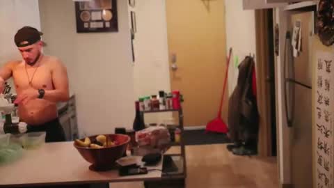 Snapshot of myguy19 chatting on 11/16/25, 03:12 DaDDY D online show from 11/16/25, 03:12