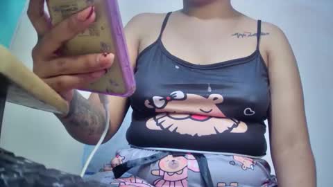 Snapshot of myhoney_hot chatting on 05/28/26, 12:24 myhoney_hot online show from 05/28/26, 12:24