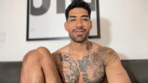 Myke esthetic online show from 01/26/25, 02:03