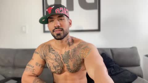 Myke esthetic online show from 02/26/25, 10:31