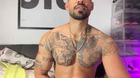 Myke esthetic online show from 10/13/25, 03:39