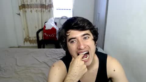 Snapshot of myke_xxx chatting on 10/30/25, 07:25 mike online show from 10/30/25, 07:25