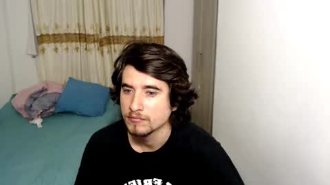 Snapshot of myke_xxx chatting on 01/10/26, 12:23 mike online show from 01/10/26, 12:23