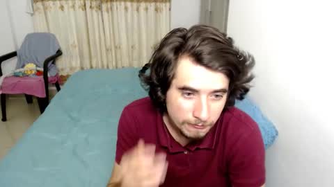 Snapshot of myke_xxx chatting on 01/12/26, 02:17 mike online show from 01/12/26, 02:17