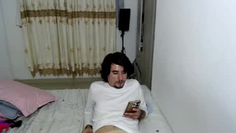 Snapshot of myke_xxx chatting on 01/18/26, 02:26 mike online show from 01/18/26, 02:26