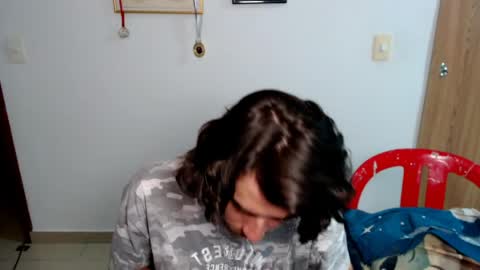 Snapshot of myke_xxx chatting on 04/06/26, 12:52 mike online show from 04/06/26, 12:52