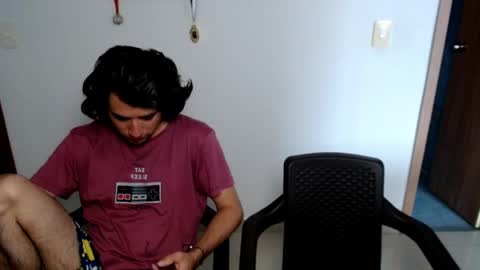 Snapshot of myke_xxx chatting on 04/11/26, 06:56 mike online show from 04/11/26, 06:56