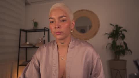 jacke BUNNY online show from 01/16/26, 02:04