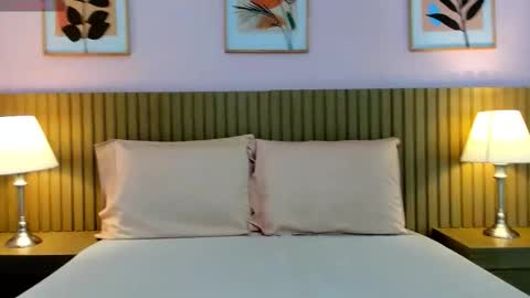 MILA online show from 01/11/26, 03:44